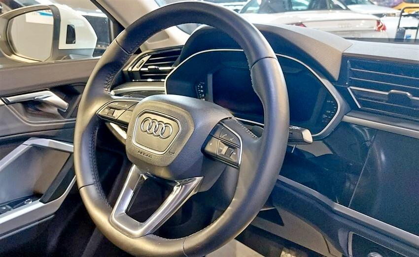 Audi Q3 2.0 TDI 150 CV S tronic