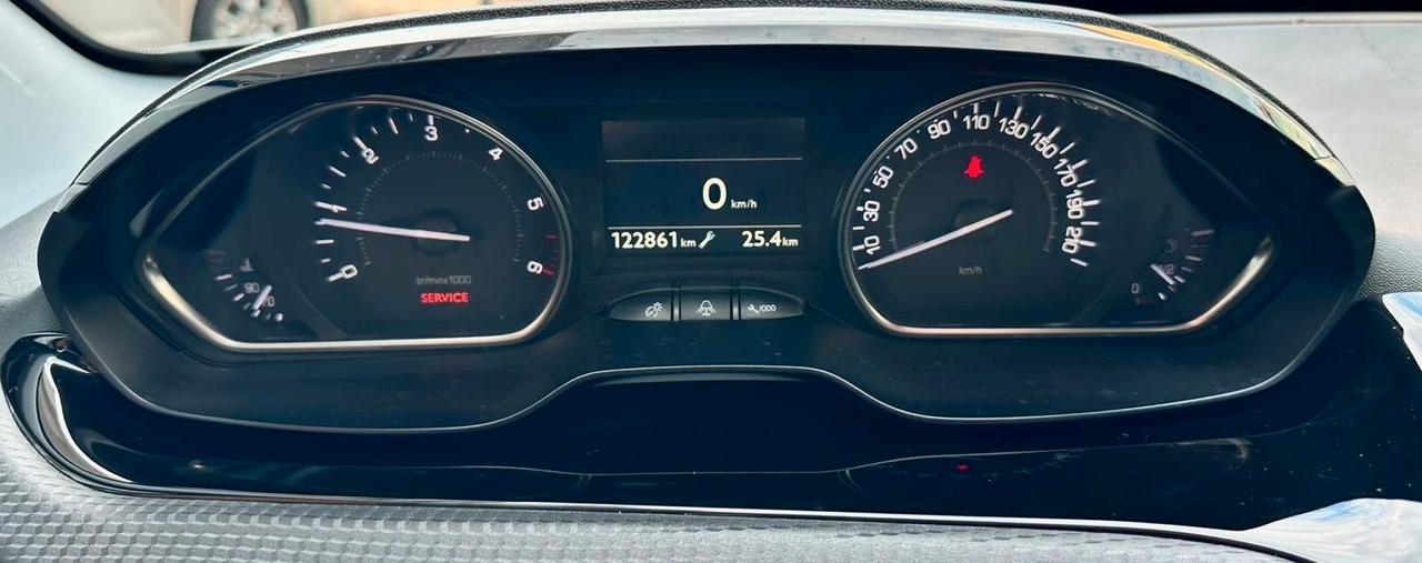 Peugeot 2008 BlueHDi 100 Active