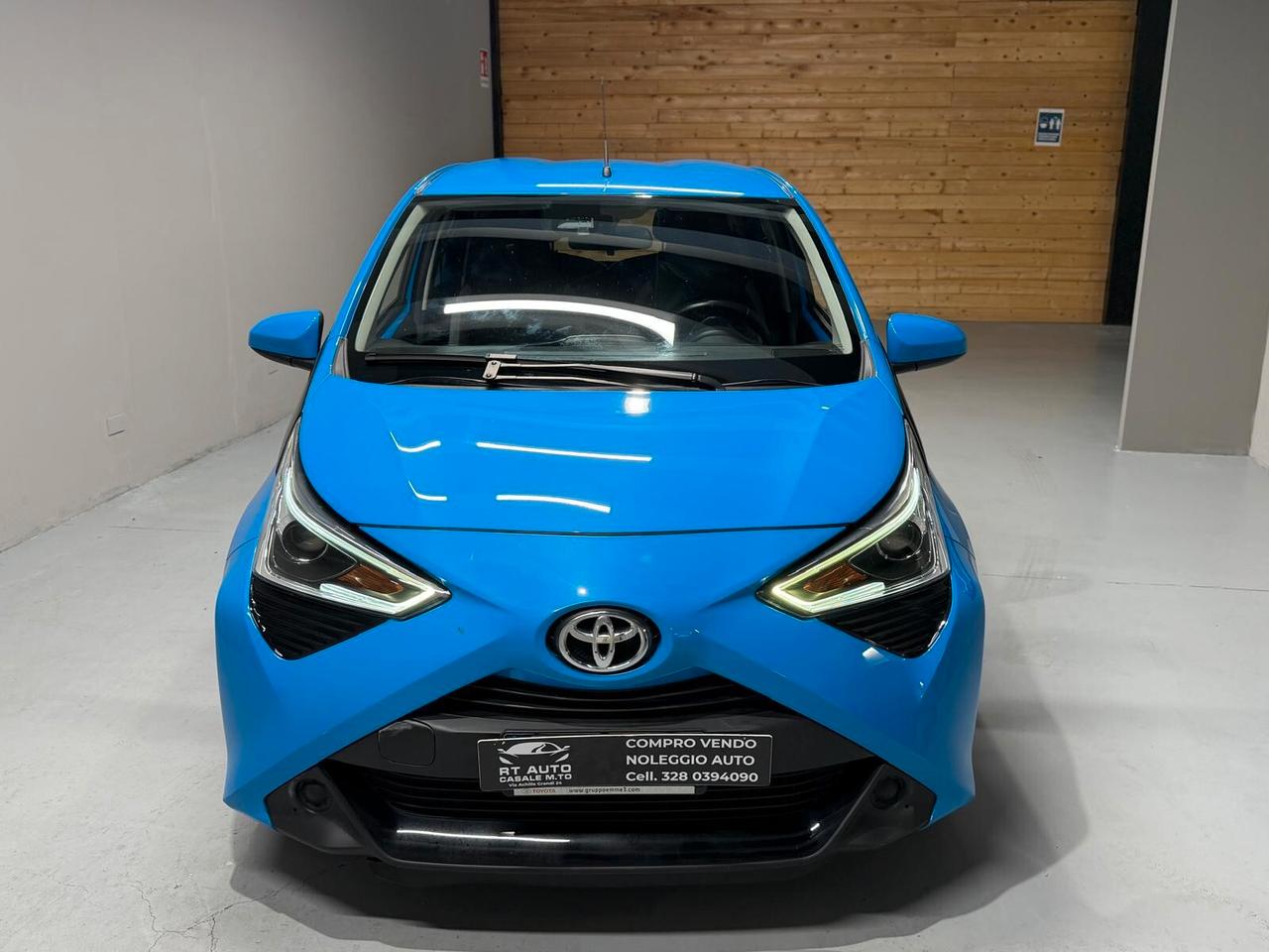 Toyota Aygo Connect 1.0 VVT-i 72 CV 5 porte x-clusiv