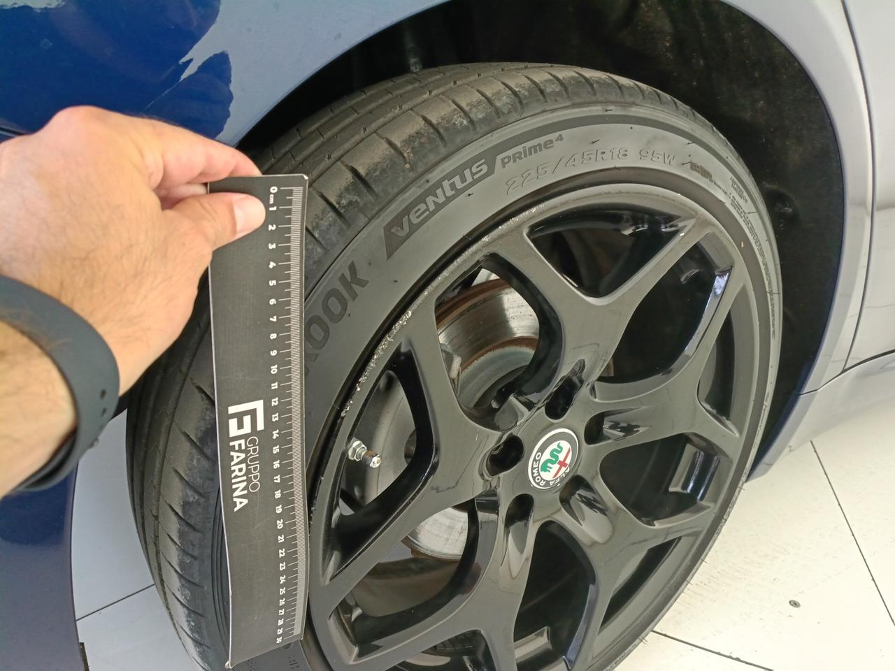 ALFA ROMEO Giulia 2016 - Giulia 2.2 t Executive 160cv auto my19