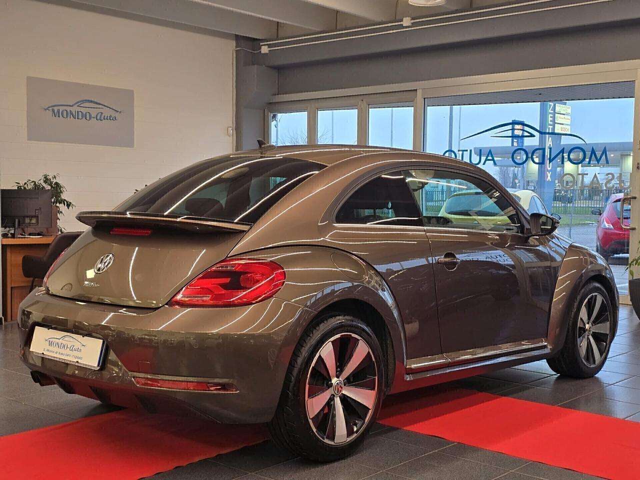 Vw Maggiolino 2.0 TDI DSG 140cv R-Line
