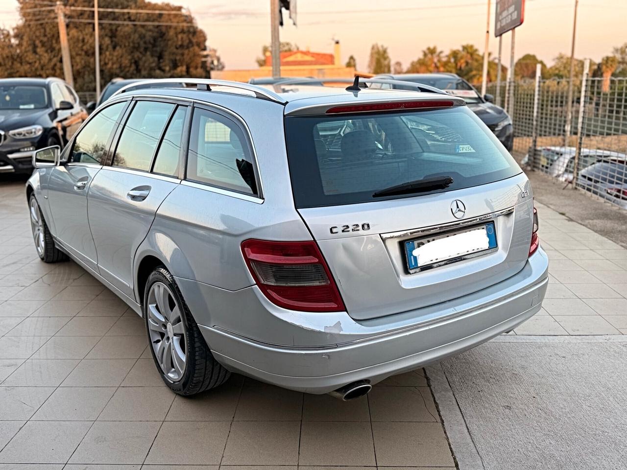 Mercedes-benz C 220 CDI BlueEFFICIENCY Avantgarde