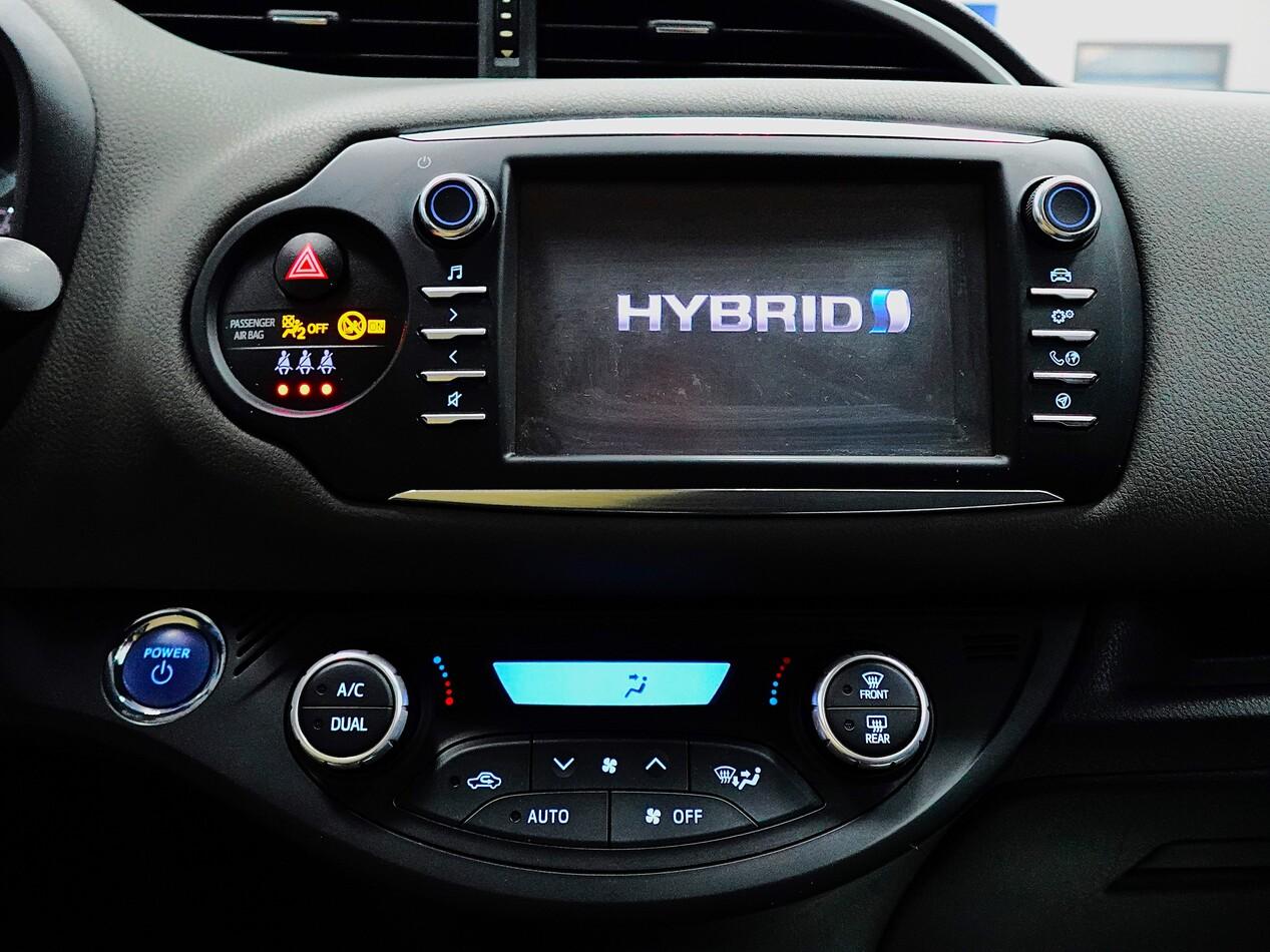 Toyota Yaris 1.5 BZ 73 CV HYBRID BUSINESS