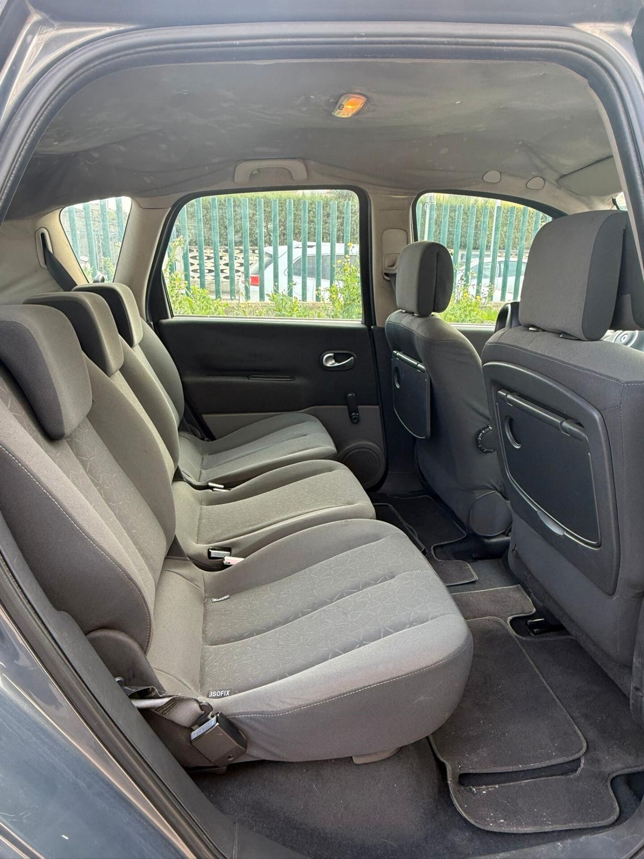 Renault Scenic 1.5 dCi/