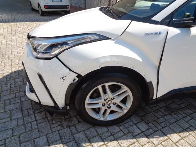 Toyota C-HR 1.8 Hybrid E-CVT Active PICCOLO DANNO ANTERIORE