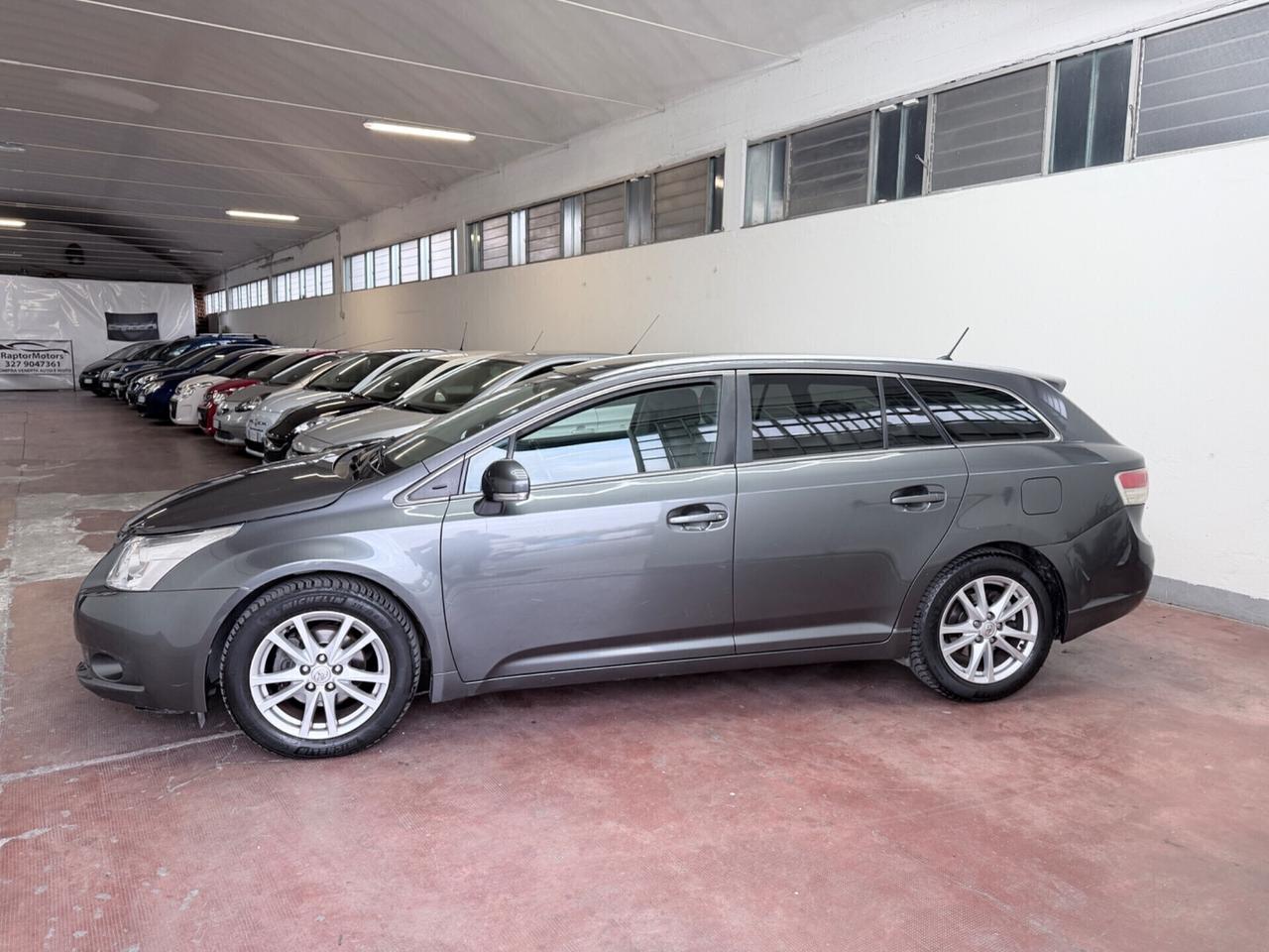 Toyota Avensis 2.2 D-Cat aut. Wagon Lounge