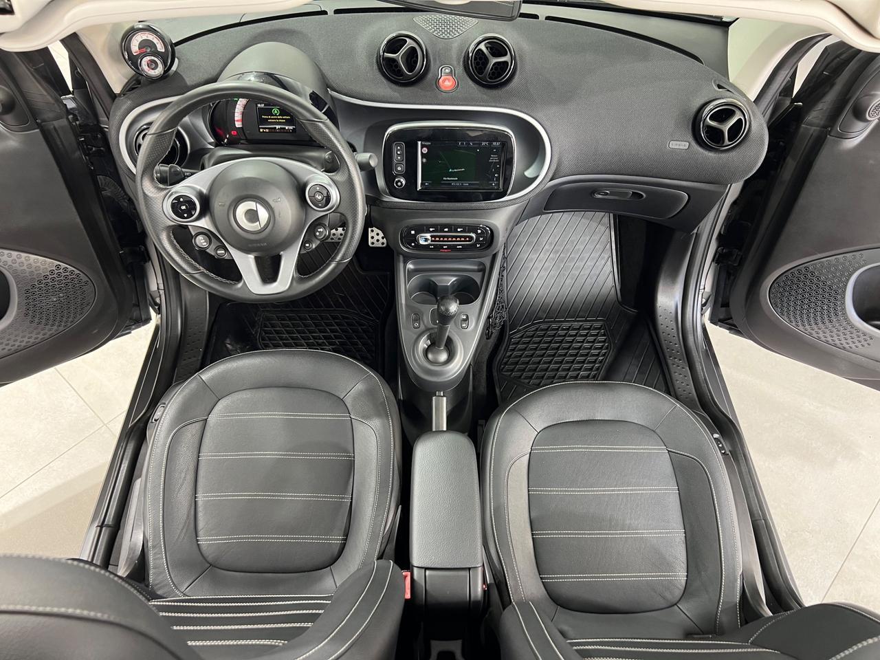 Smart ForTwo 90 0.9 Urbanrunner cabrio BRABUS Style