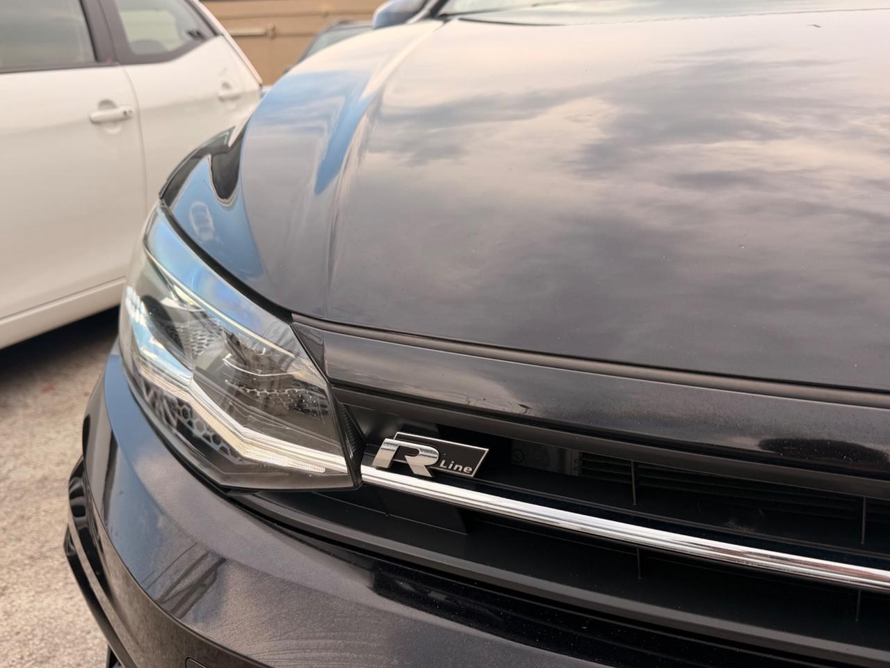 Volkswagen Polo 1.6 TDI 95cv R-LINE FULL LED MATRIX