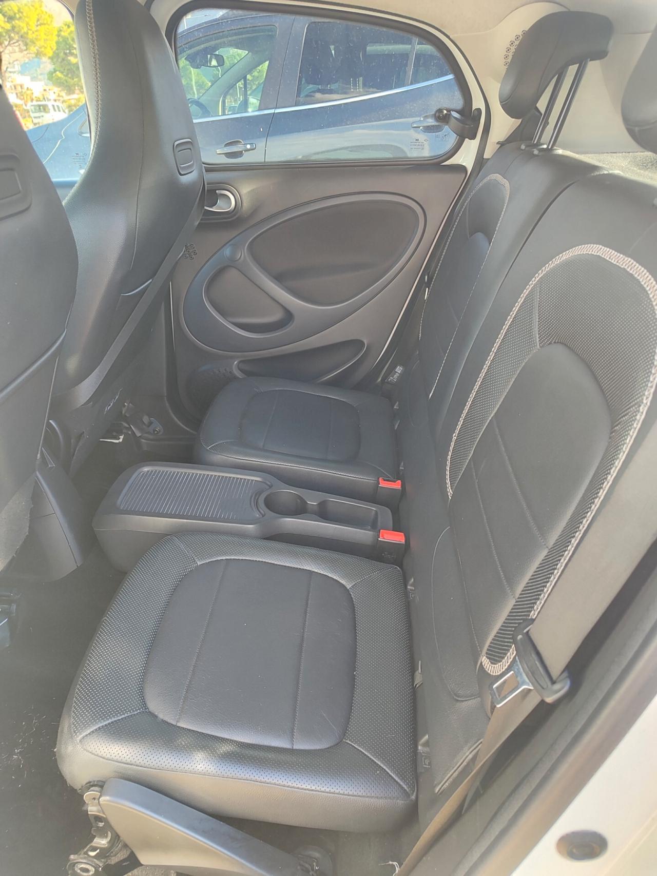 Smart ForFour BRABUS 0.9 Turbo twinamic Xclusive
