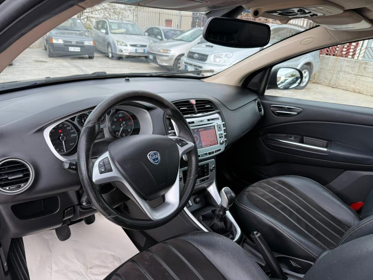 Lancia Delta 1.6 MJT 105cv -TETTO A-PELLE