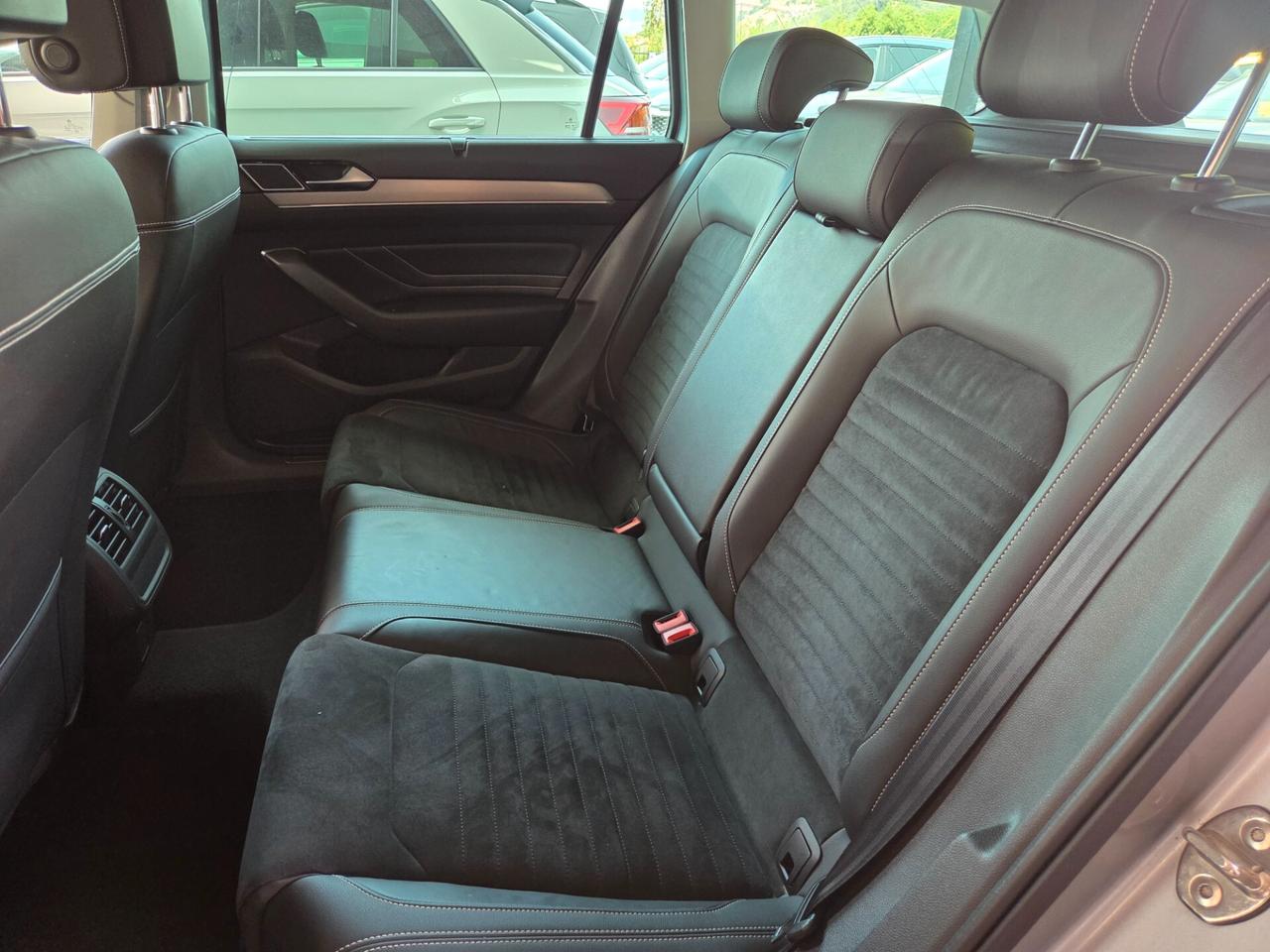 Volkswagen Passat Variant 2.0 TDI SCR EVO DSG Executive