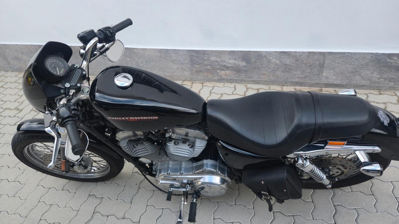 Harley-davidson 883 Sportster Custom