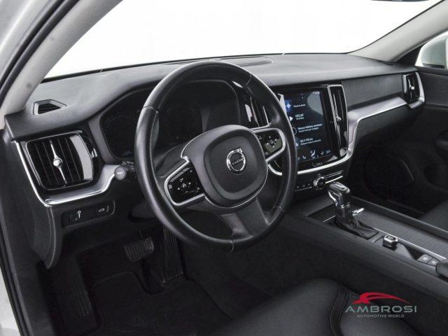VOLVO V60 Cross Country D4 AWD Geartronic Business Plus