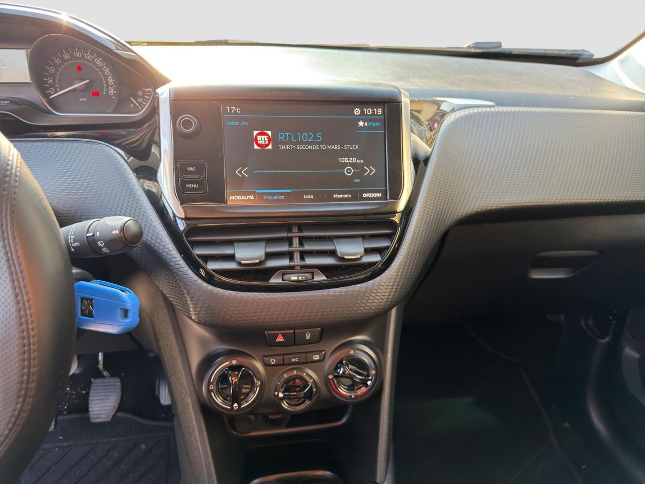 Peugeot 208 5p 1.2 puretech 80cv Signature 2019