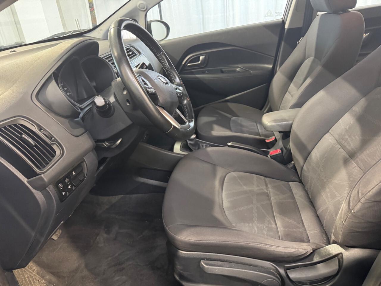 Kia Rio 1.1 CRDi 5p. Cool