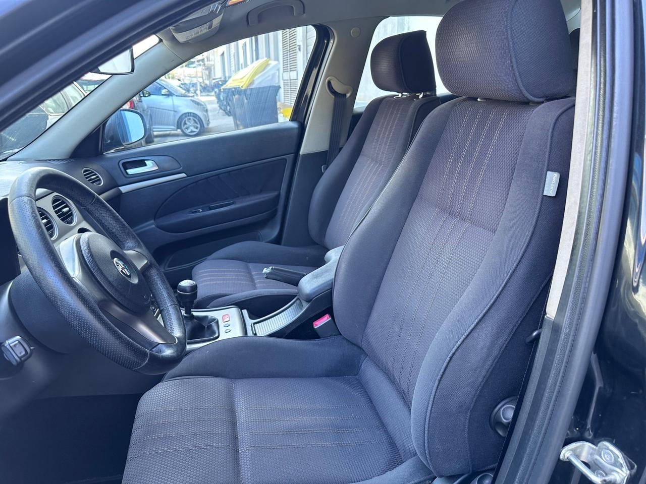 Alfa Romeo 159 1.9 JTDm Distinctive 2008