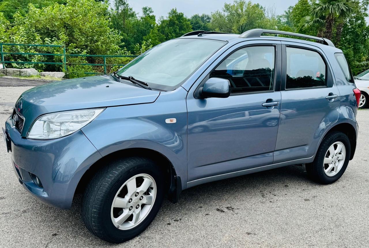 Daihatsu Terios 1.5 4X4 Ok Neopatentati