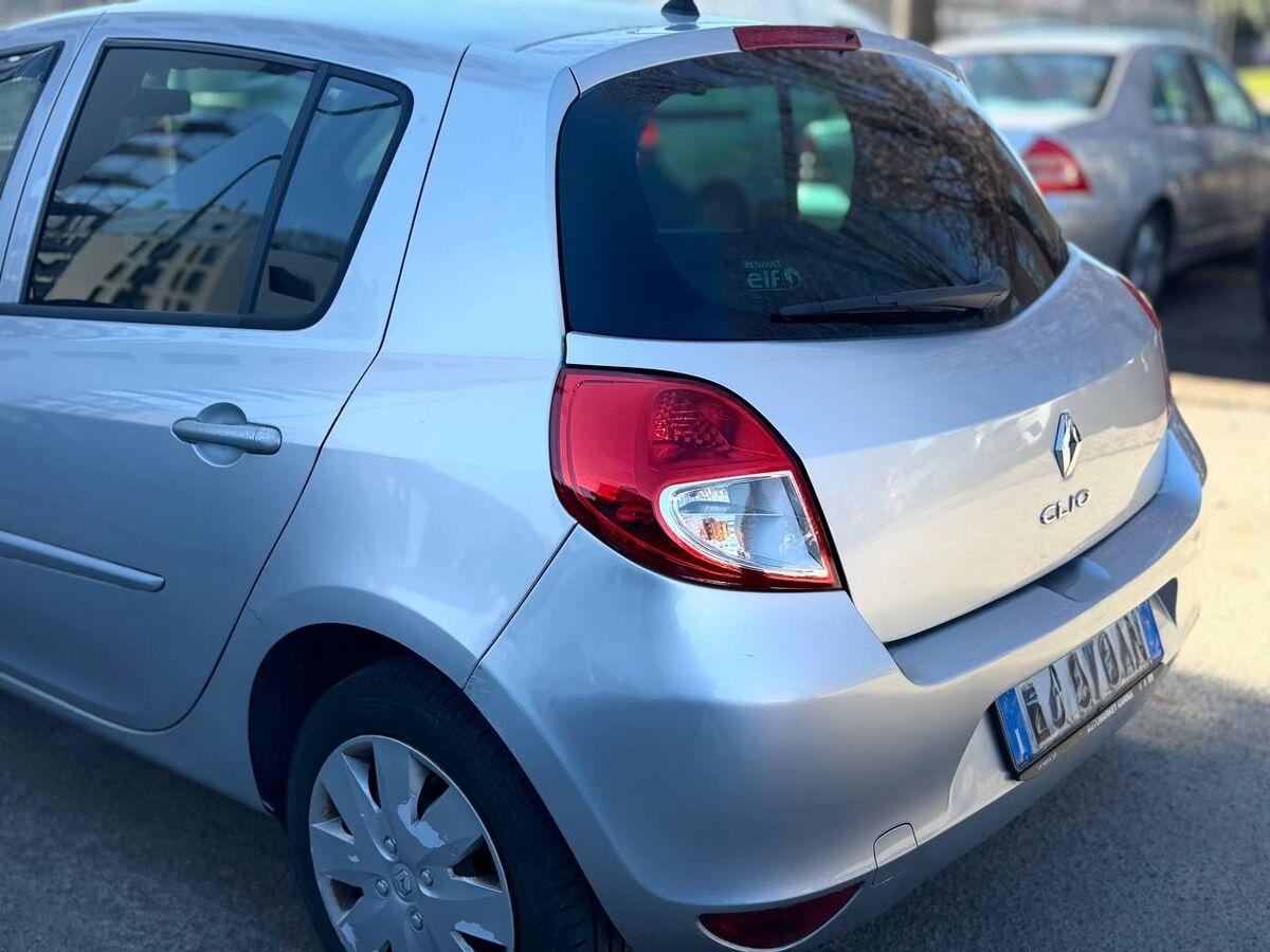 Renault Clio 1.2 16v Live! 5p