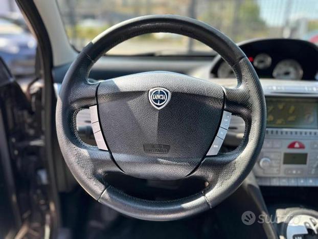 LANCIA Ypsilon VERSIONE VERSUS-CAMBIO-AUTOMATICO