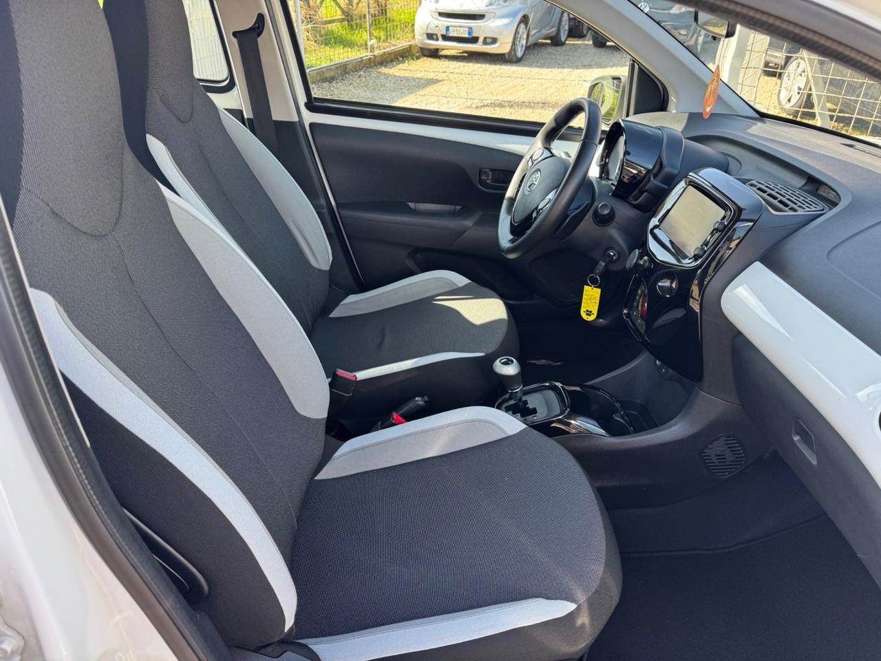 Toyota Aygo 1.0 VVT-i 69 CV 5 porte x-wave MMT