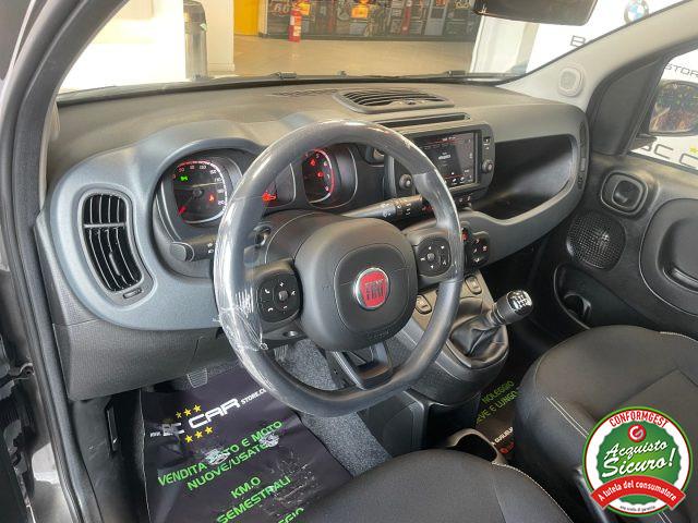 FIAT Panda Cross 1.0 Hybrid *DISPLAY COLORI