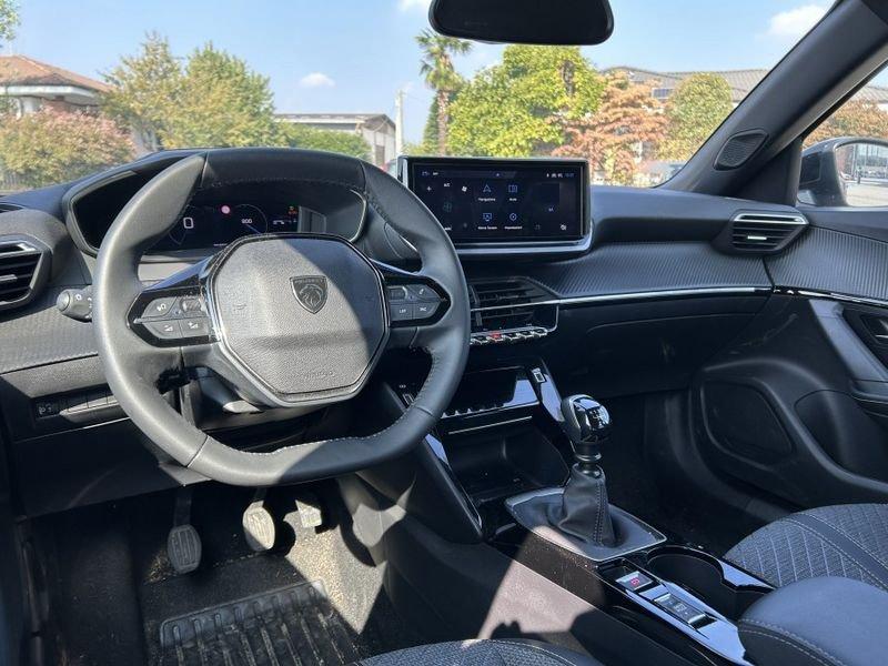 Peugeot 2008 PureTech 100 Allure NAVI+CAMERE 360+KEYLESS