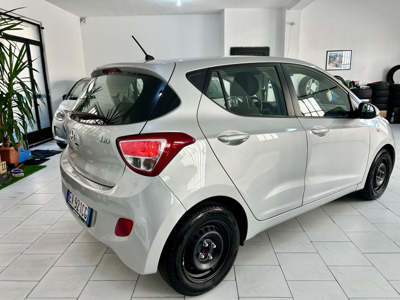 Hyundai i10 1.0 MPI EDITION plus
