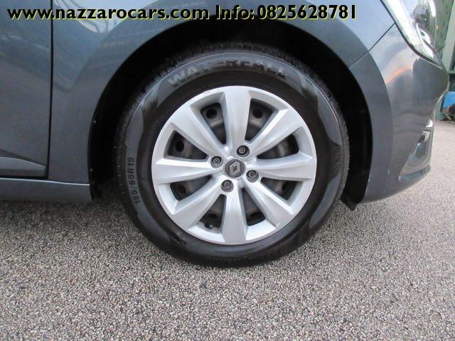 RENAULT Clio TCe 100 CV 5 porte Business NAVIG