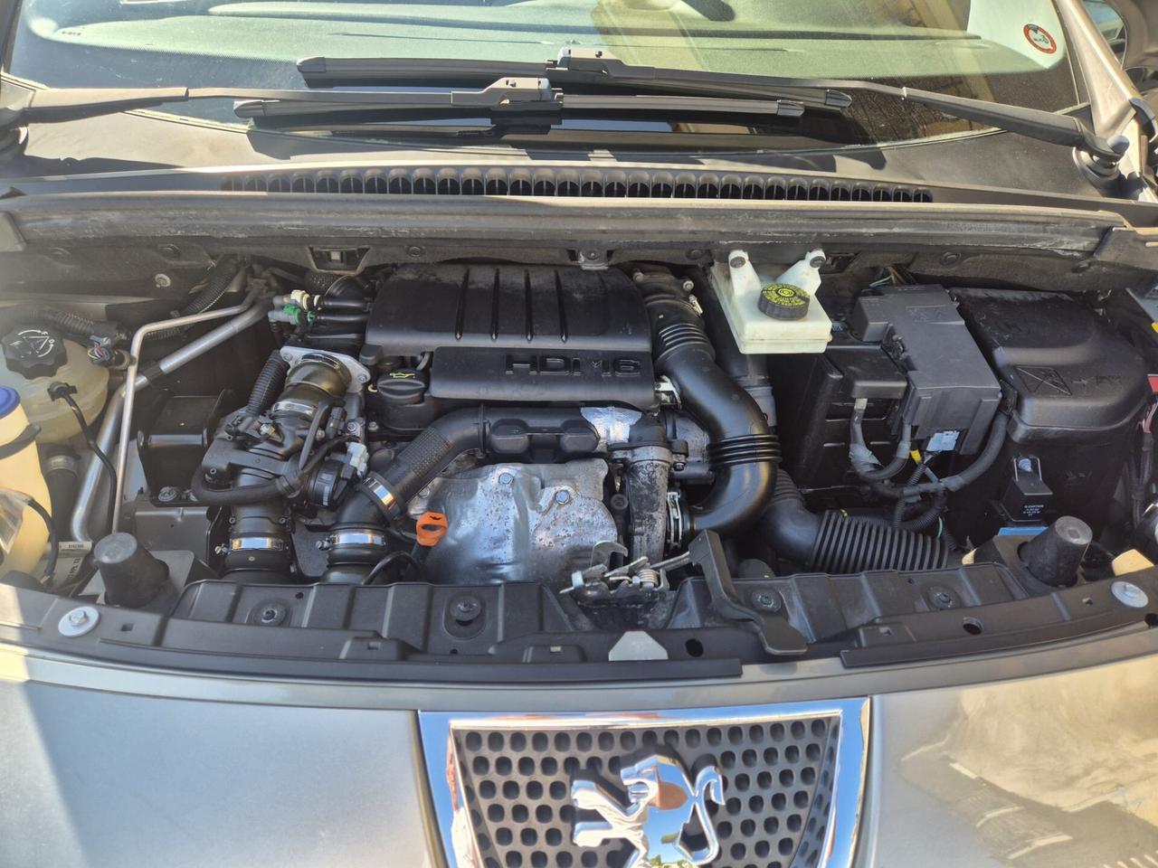Peugeot 3008 1.6 HDi 110CV Tecno