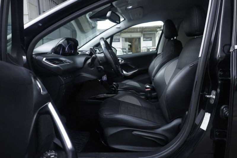 Peugeot 2008 Peugeot 2008 PureTech Turbo 110 EAT6 S&S Black Matt Unicoproprietario