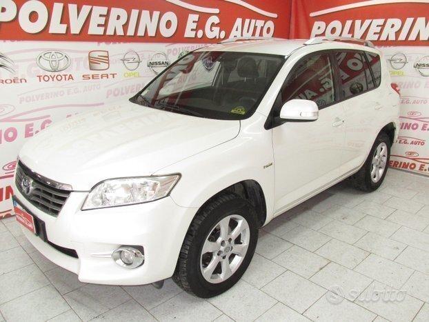 Toyota RAV 4 2.2 D-4D 4x4 DA VETRINA 2011