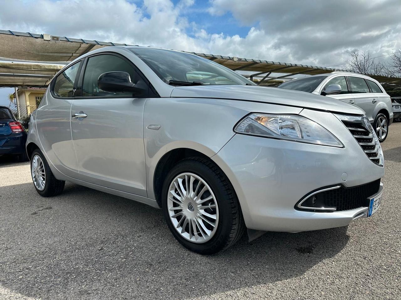 Lancia New Ypsilon 1.3 MJT