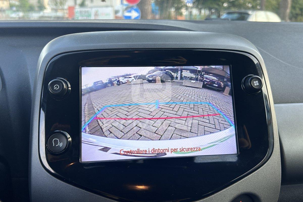 TOYOTA Aygo Connect 1.0 VVT-i 72 CV 5 porte x-fun
