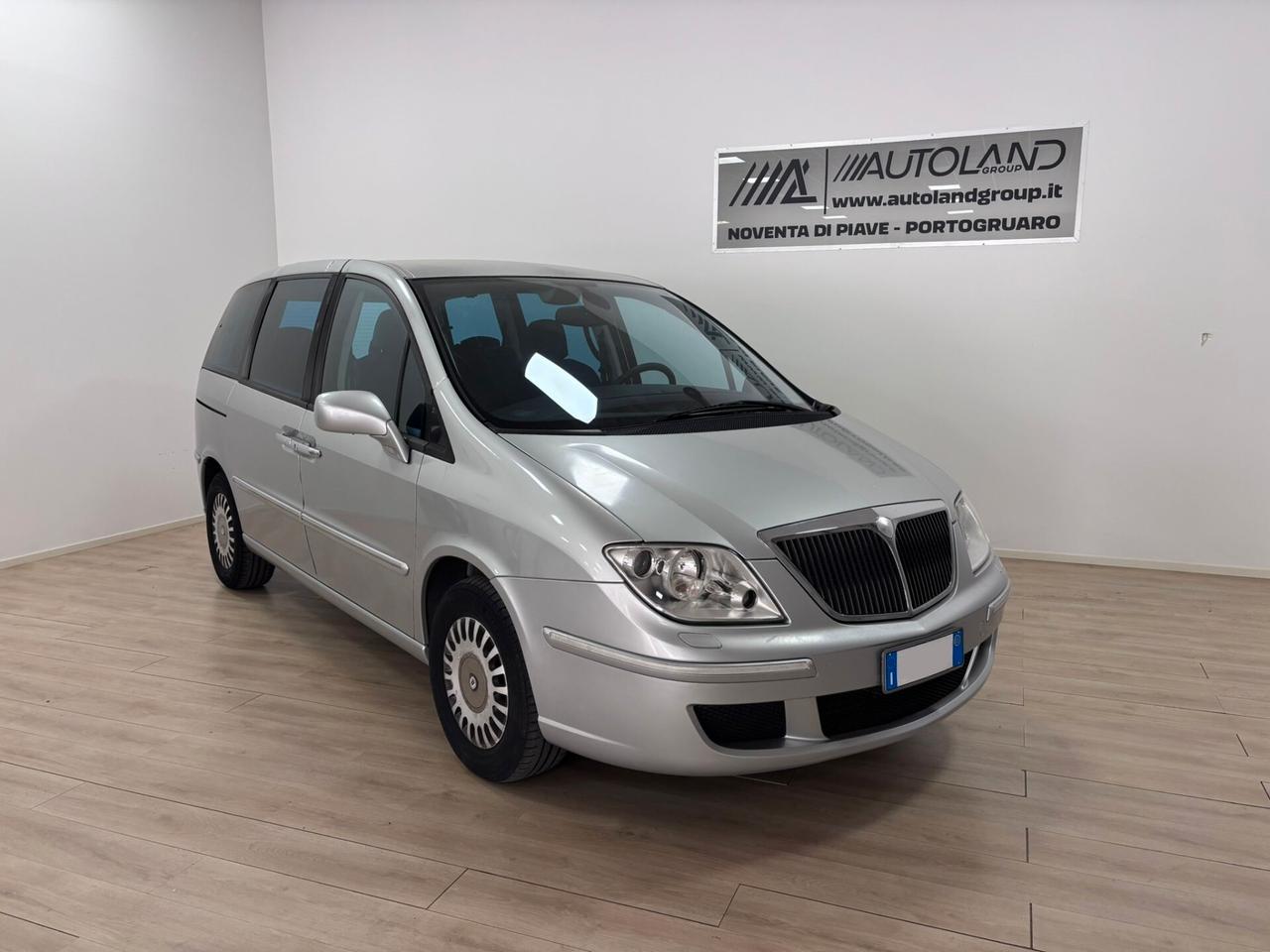 Lancia Phedra 2.2 JTD