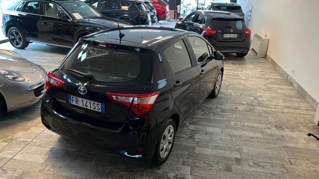 TOYOTA Yaris 1.5 Hybrid 5 porte Business