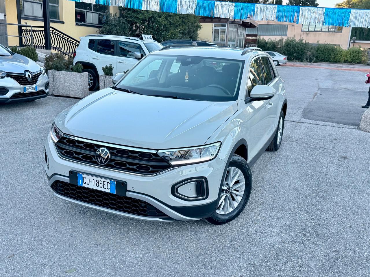 " DA VETRINA " Volkswagen T-Roc 2.0 TDI SCR Style