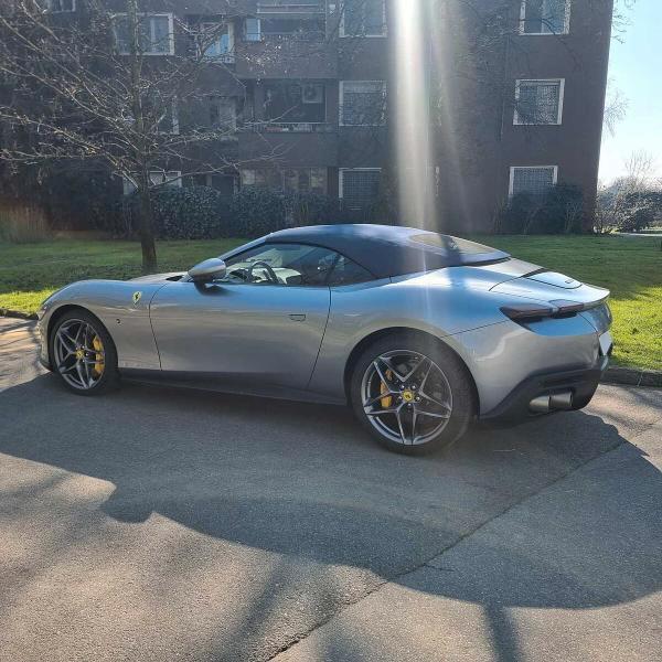 Ferrari Roma Spider 3.9 F1 dct