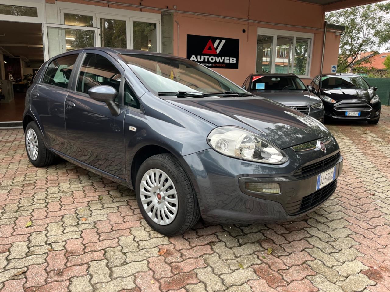 Fiat Punto Evo 1.4 benzina * NEOPATENTATI * SOLO 59000KM*