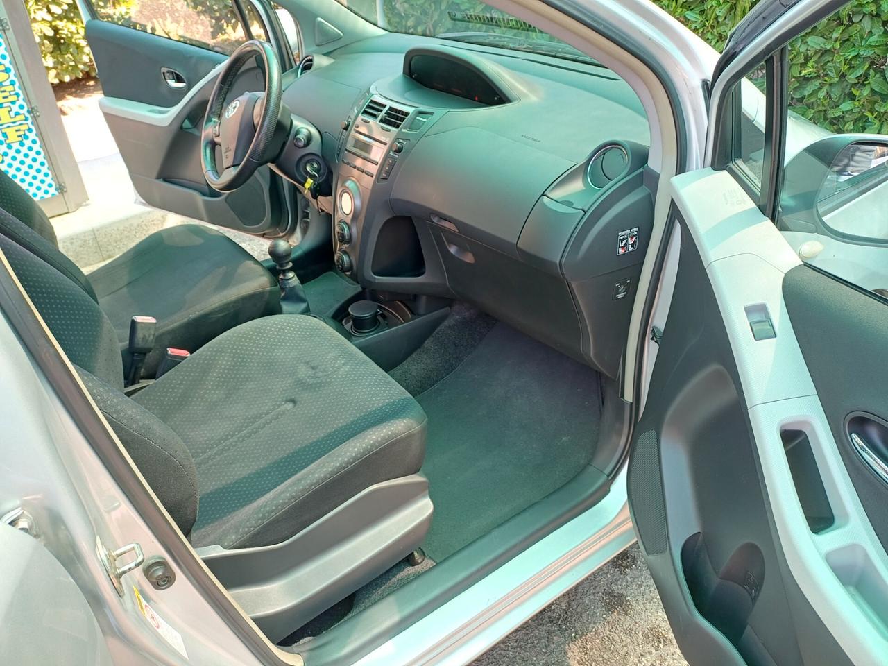 Toyota Yaris 1.3 5 porte Sol