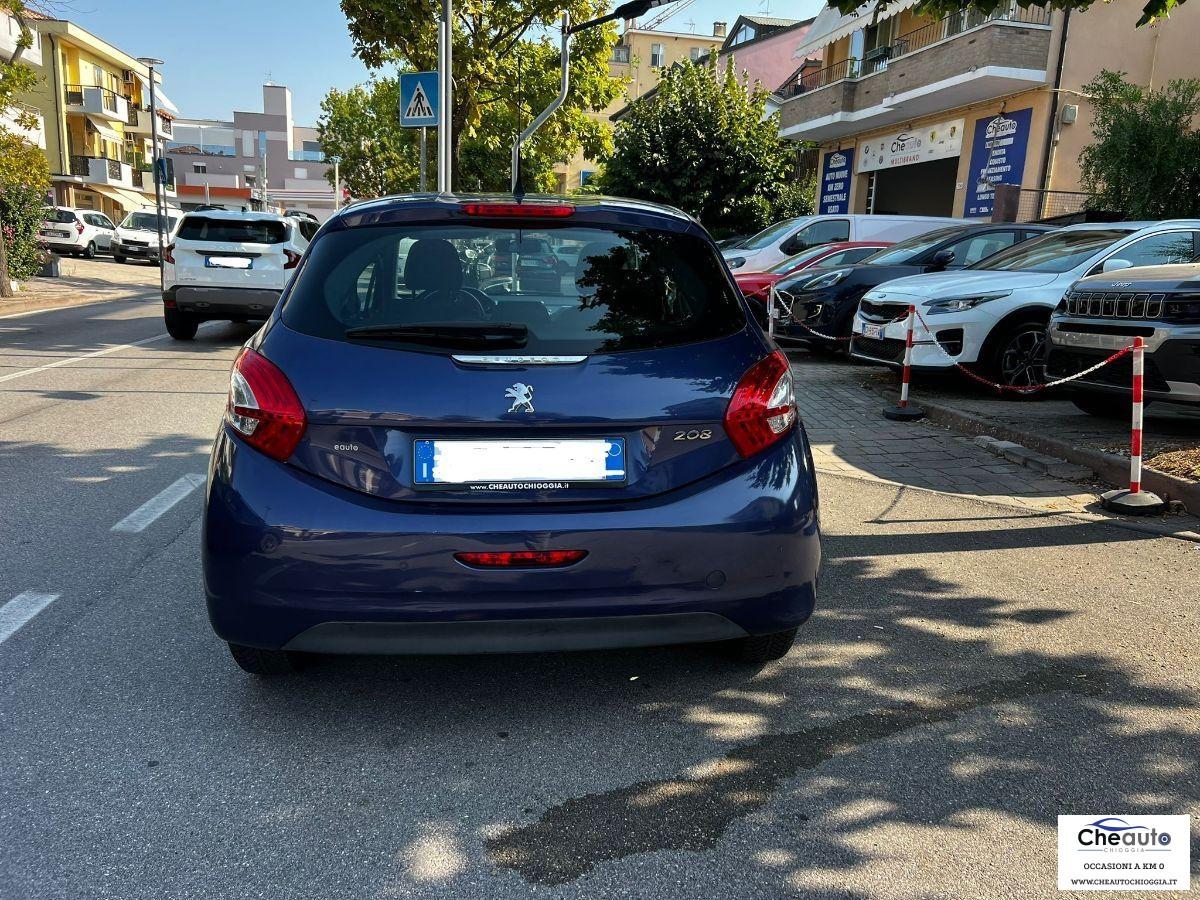 PEUGEOT - 208 - 1.2 VTi 82 CV Allure