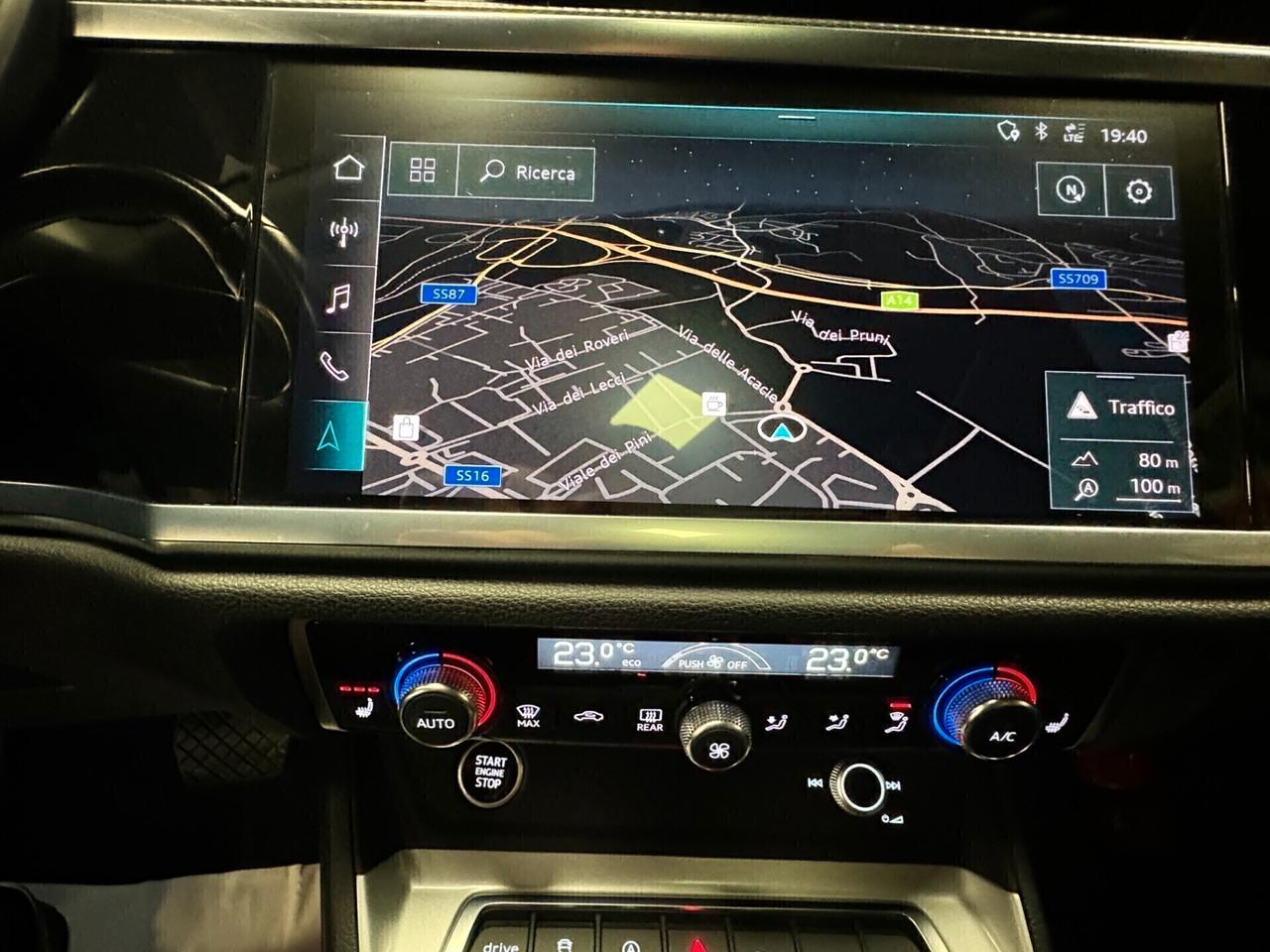 AUDI Q3 SBACK 2.0 TDI STRONIC SLINE TETTO APRIBILE