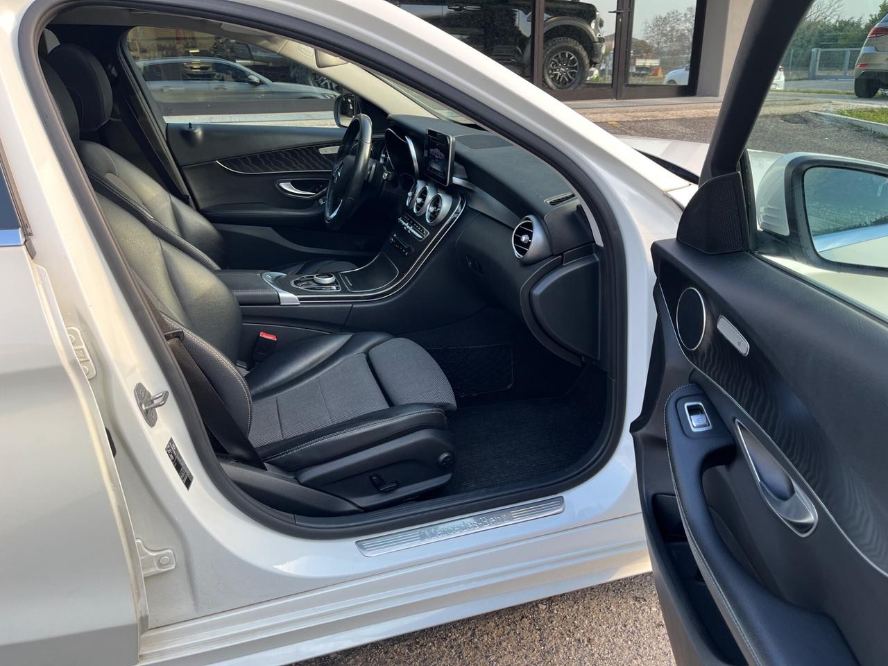 Mercedes C 220 d 170cv AMG 4Matic Auto Premium