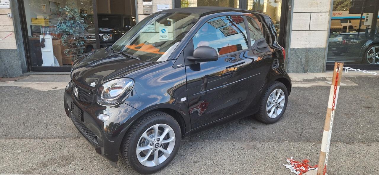 Smart ForTwo 70 1.0 twinamic 59.000 KM TAGLIANDI