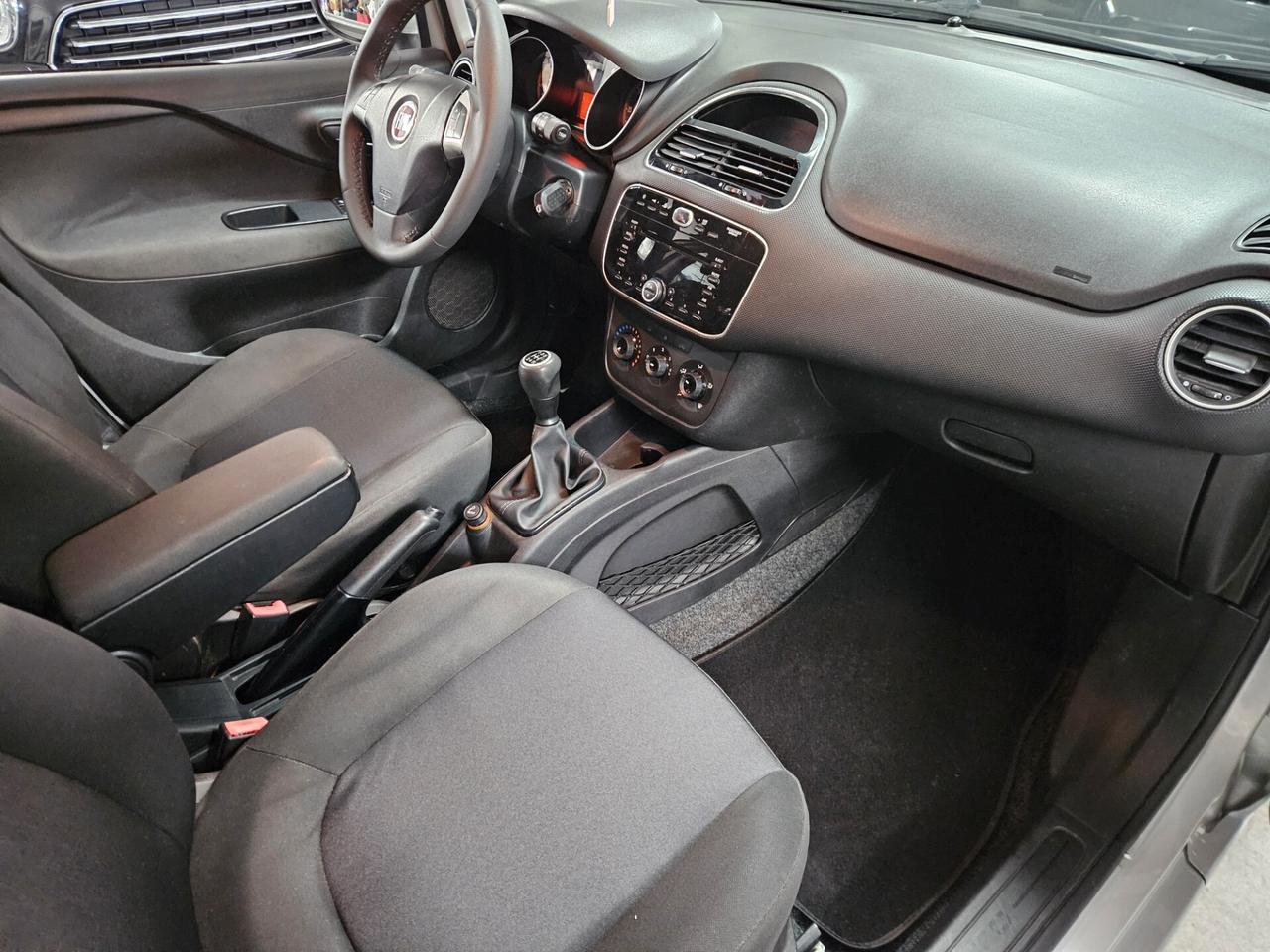 FIAT PUNTO STREET 1.3 M-JET 2016 CON 126.000KM