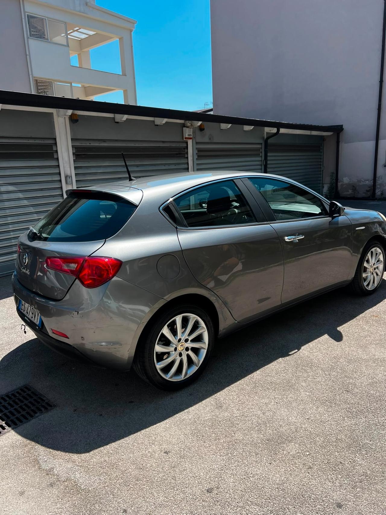 Alfa Romeo Giulietta 1.6 JTDm-2 105 CV Distinctive