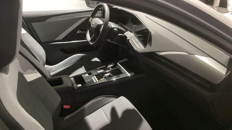 Opel Astra 1.5 Turbo Diesel 130 CV AT8 Edition