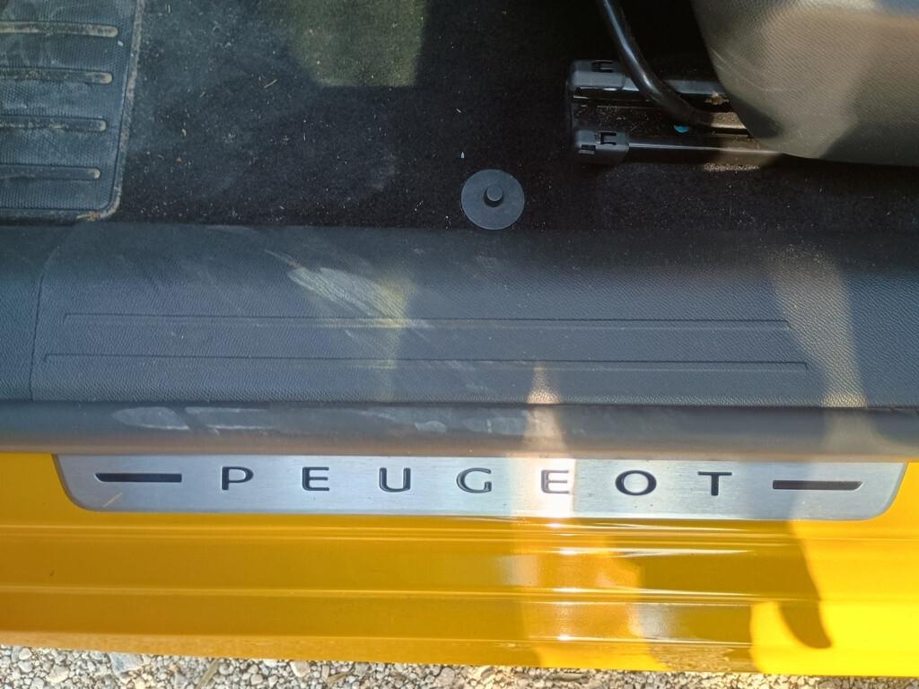 Peugeot 208 1.2 100cv 5 porte Style