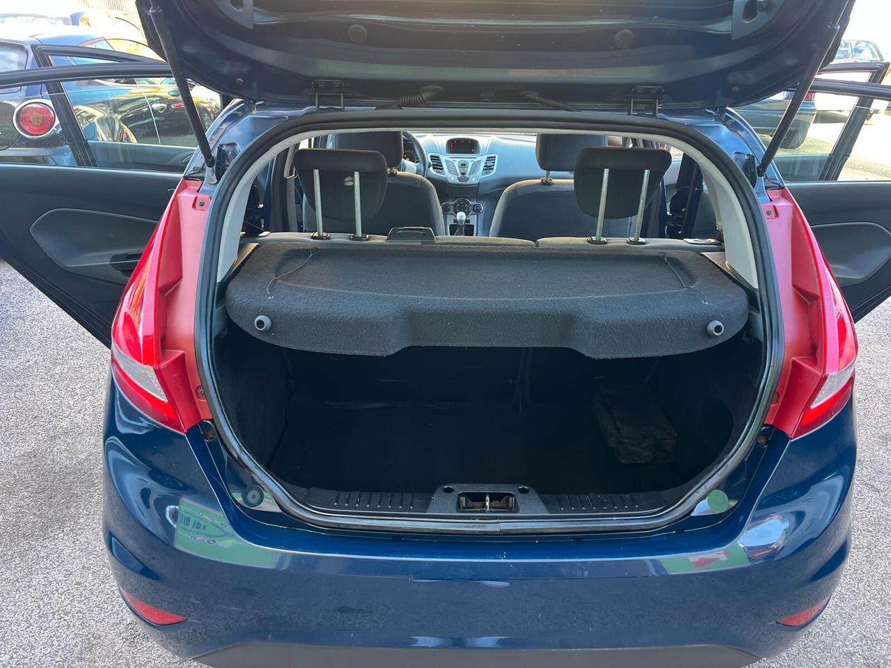 Ford Fiesta 1.4 5 porte Bz.- GPL Titanium