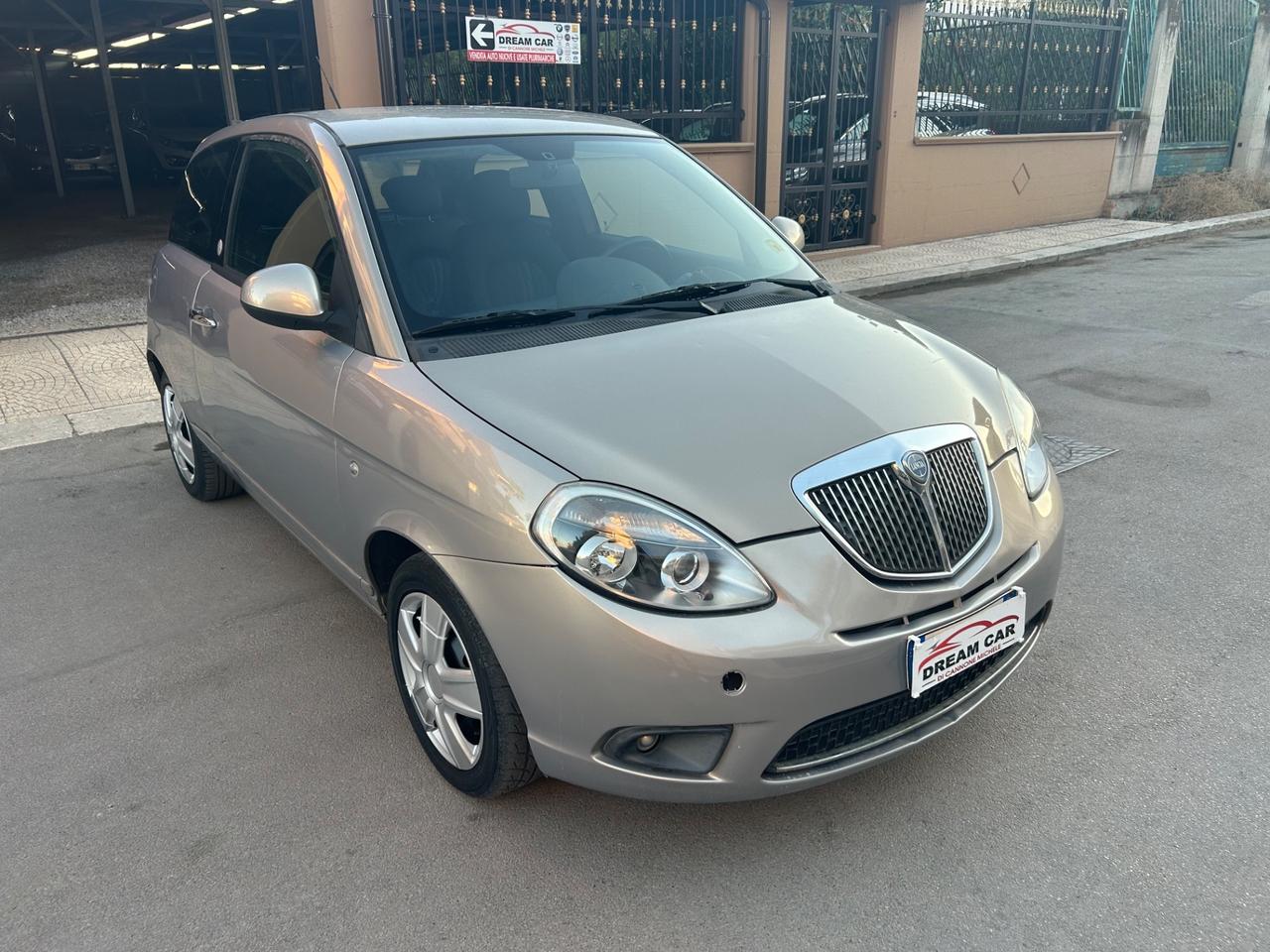Lancia Ypsilon 1.4 Unyca Ecochic GPL