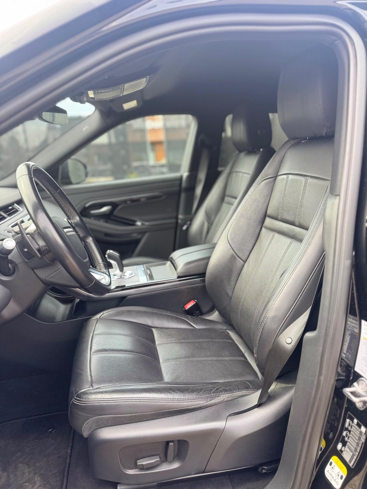 RANGE ROVER EVOQUE AUTOCARRO TOTAL BLACK